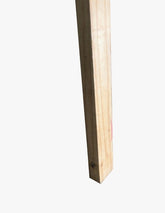 Madera 2" x 4" de  10' bruta pino aeri.